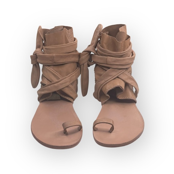 Free People 𖦹 Delaney Wrap Boot Toe Ring Leather Sandal 𖦹 Khaki 𖦹 39 8M 8.5M 9M - Picture 7 of 16